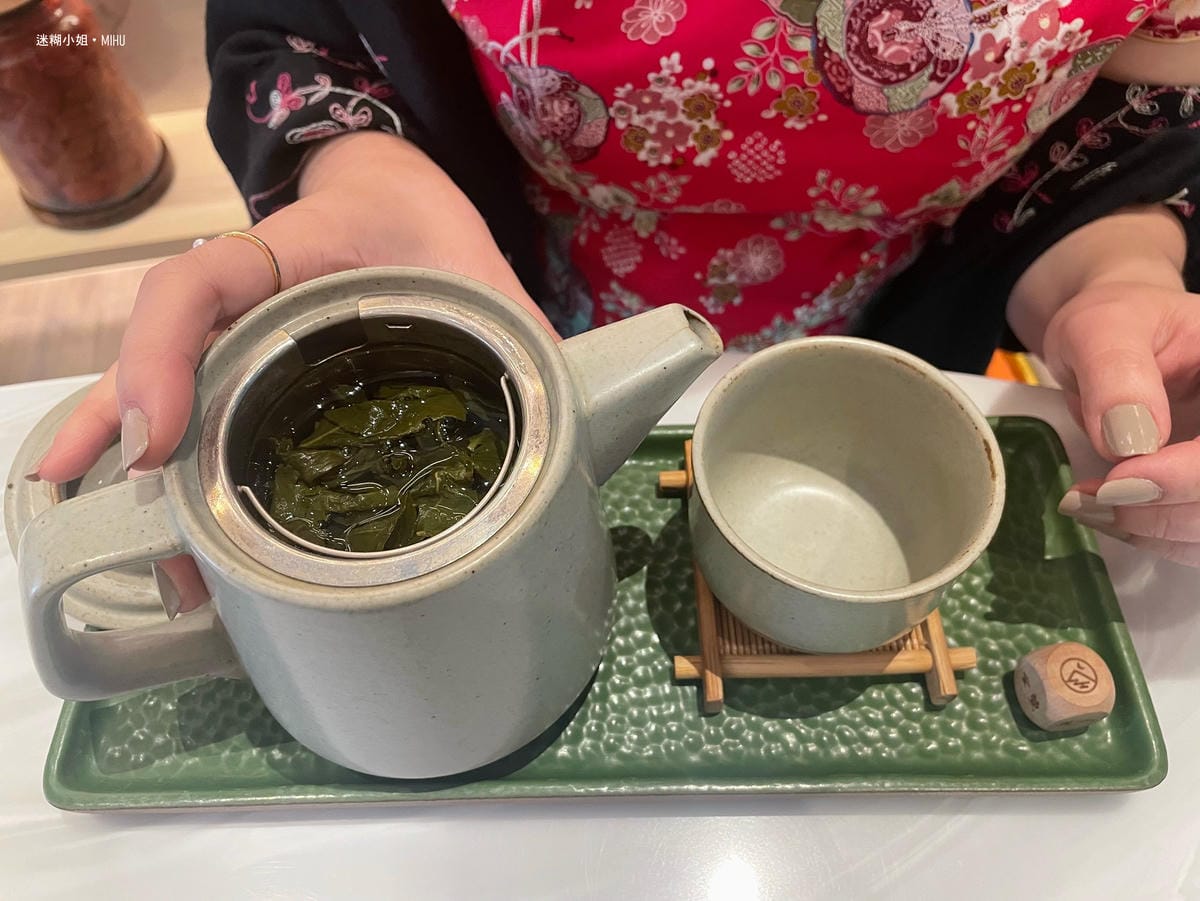 leeselectTEA_16.jpg leeselectTEA_16.jpg