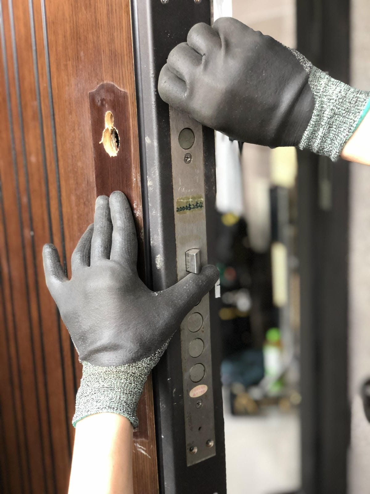 人臉辨識智慧電子鎖!遠端開門、貓眼監控、解放雙手,從此不用帶 人臉辨識智慧電子鎖!遠端開門、貓眼監控、解放雙手,從此不用帶