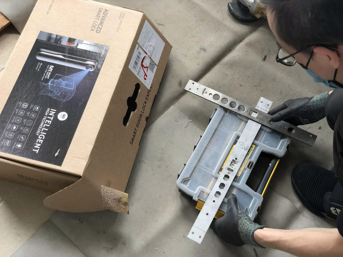 人臉辨識智慧電子鎖!遠端開門、貓眼監控、解放雙手,從此不用帶 人臉辨識智慧電子鎖!遠端開門、貓眼監控、解放雙手,從此不用帶