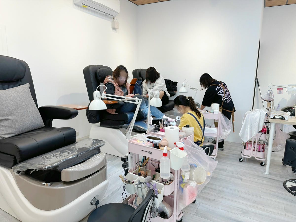 桃園中壢南崁內壢/平價美甲首選:小資美學環西店/光療美甲3 桃園中壢南崁內壢/平價美甲首選:小資美學環西店/光療美甲3