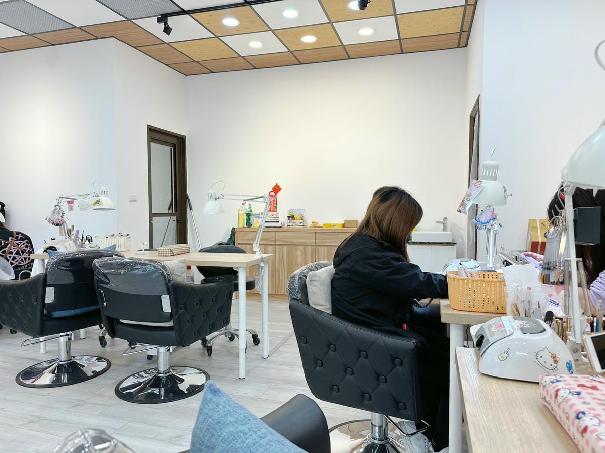 桃園中壢南崁內壢/平價美甲首選:小資美學環西店/光療美甲3 桃園中壢南崁內壢/平價美甲首選:小資美學環西店/光療美甲3