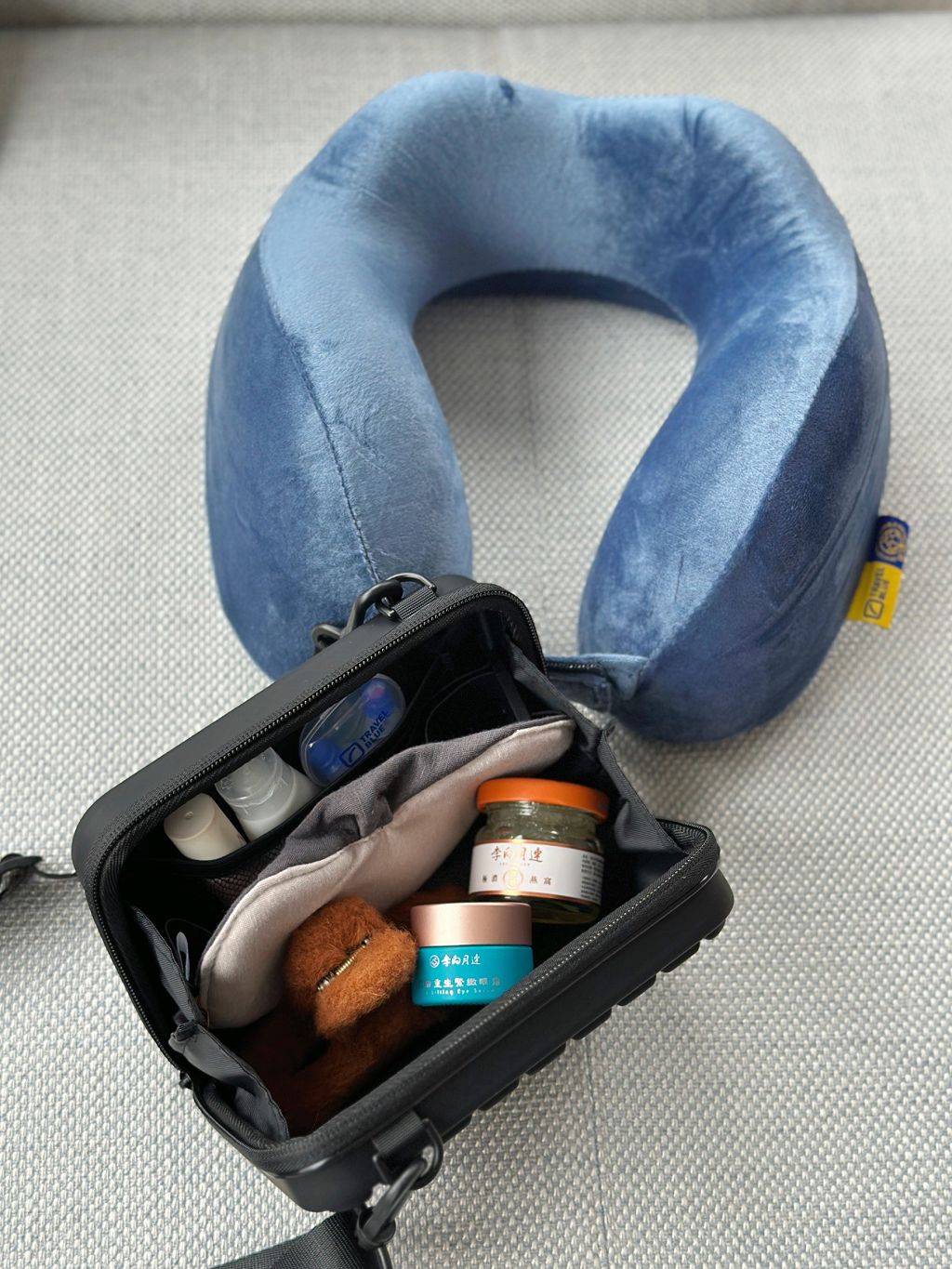 Travel Blue英國藍旅-旅行第一品牌,旅人最愛「旅途有型禮盒」防盜包+頸枕,輕鬆打造舒適旅程 - 第14張圖 Travel Blue英國藍旅-旅行第一品牌,旅人最愛「旅途有型禮盒」防盜包+頸枕,輕鬆打造舒適旅程