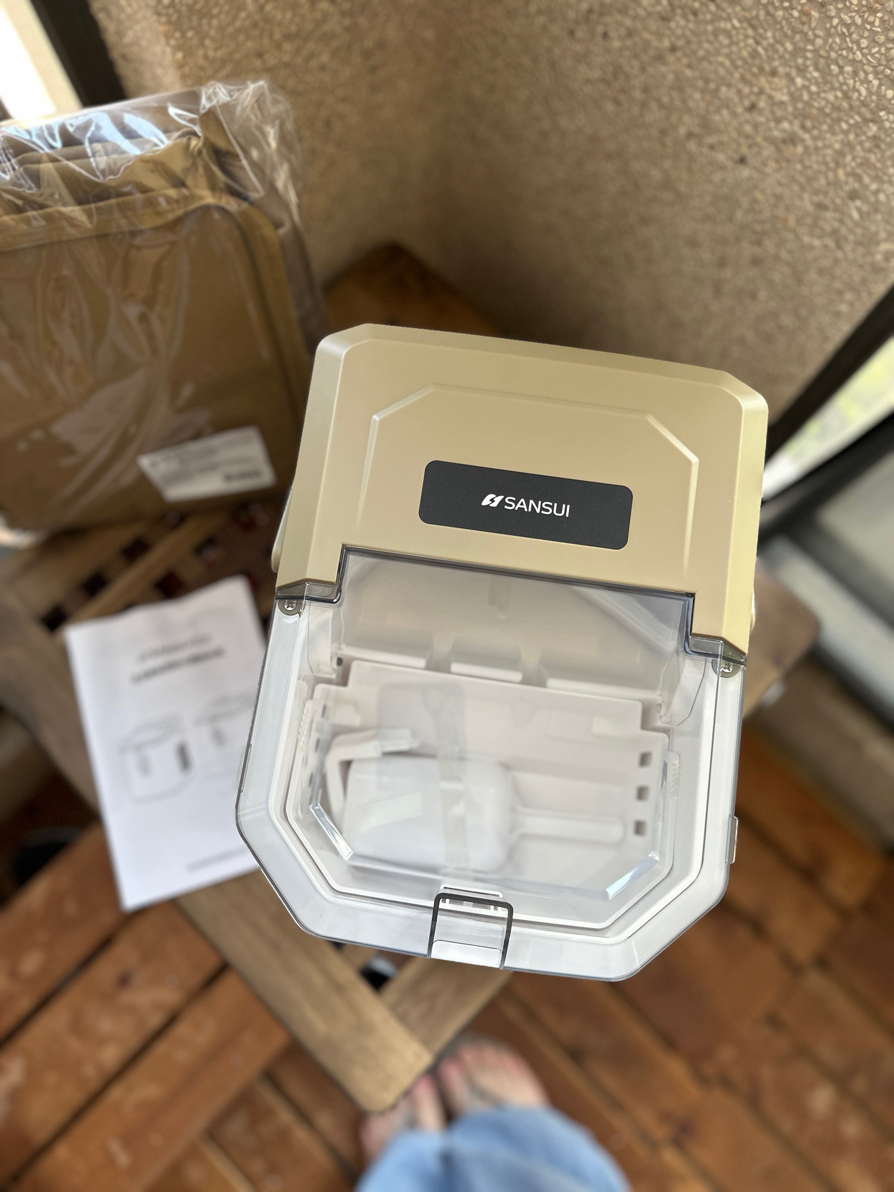 SANSUI山水 微電腦全自動製冰機開箱：8分鐘快速製冰/6.2公斤超輕量/收納袋著走